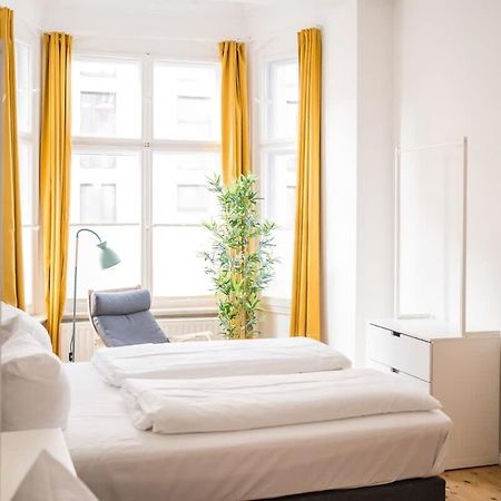 Apartment At Rosenthaler Platz Berlin Exterior photo