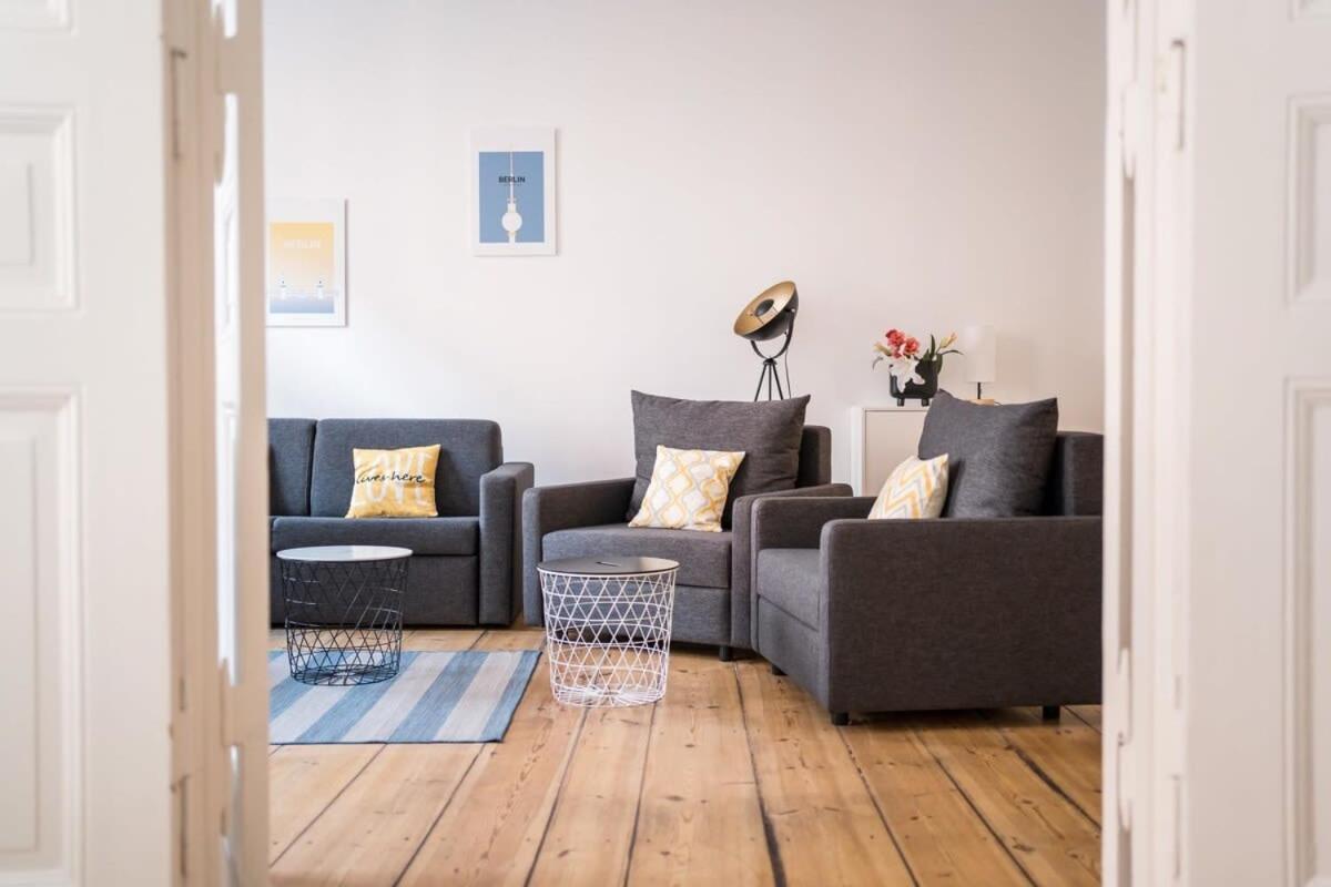 Apartment At Rosenthaler Platz Berlin Exterior photo