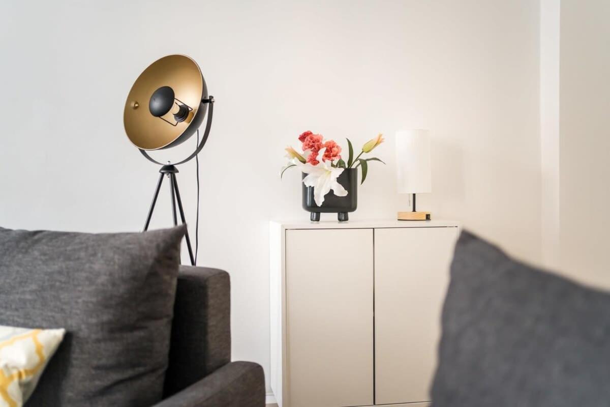 Apartment At Rosenthaler Platz Berlin Exterior photo